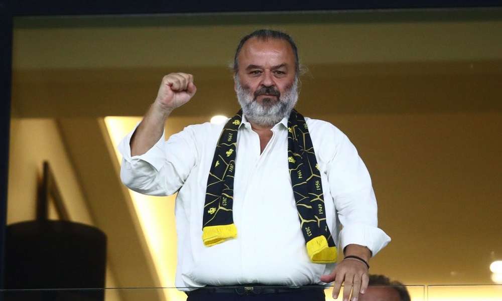 «ΒΟΜΒΑ»: «Αγοράζει» τηλεοπτικό κανάλι ο Μάριος Ηλιόπουλος;