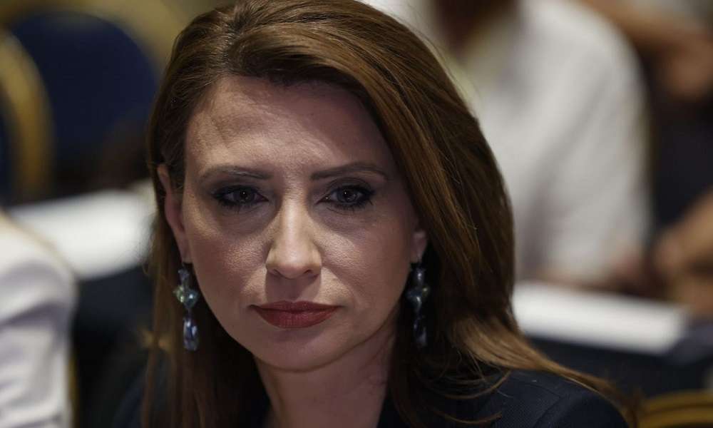 Nίνα Kασιμάτη – Δεν εγκαταλείπω, παραμένω στον ΣΥΡΙΖΑ