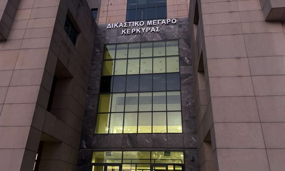 Κέρκυρα – Την Τρίτη θα απολογηθούν οι πέντε συλληφθέντες του κυκλώματος των εφοριακών