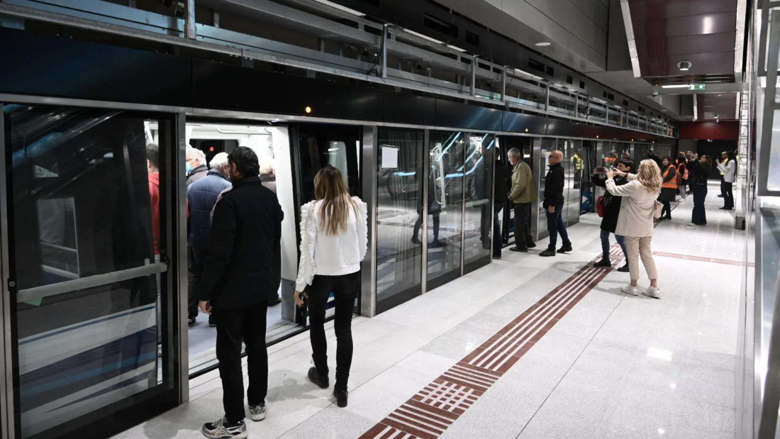 Μετρό Θεσσαλονίκης: Εκνευρισμός και μπάχαλο – Τι συμβαίνει