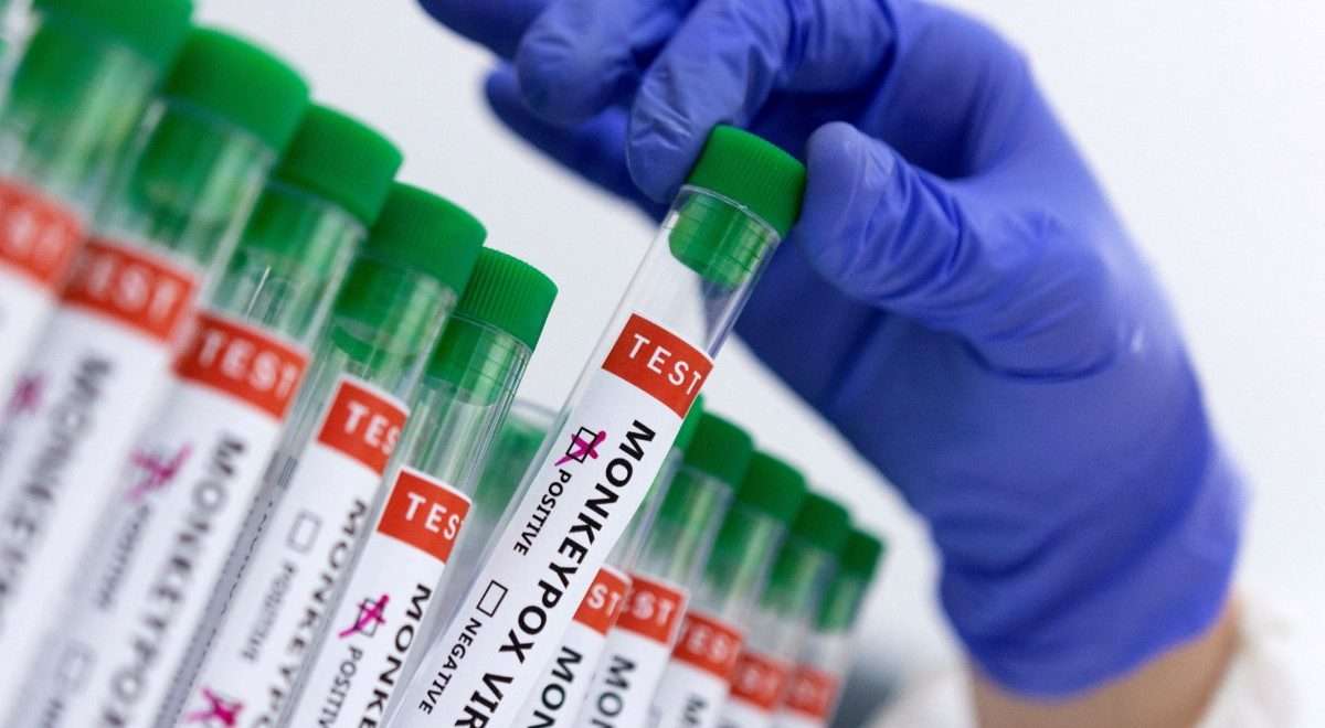 Ο ΠΟΥ εγκρίνει εμβόλιο κατά της Mpox για εφήβους – Προσπαθούν να αναστήσουν το φάντασμα του COVID