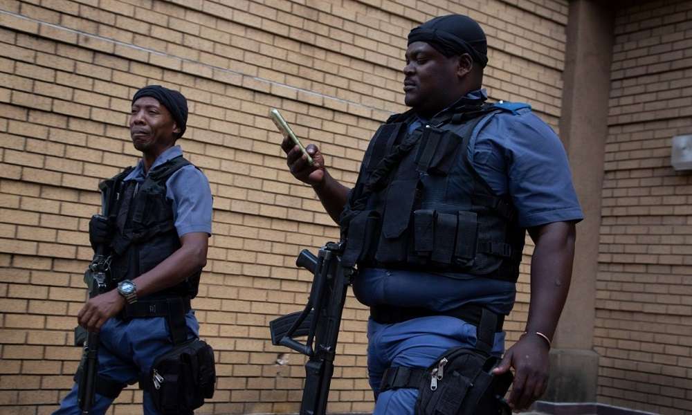 Νότια Αφρική – Αγρότης δολοφόνησε δύο γυναίκες και τις τάισε στα γουρούνια