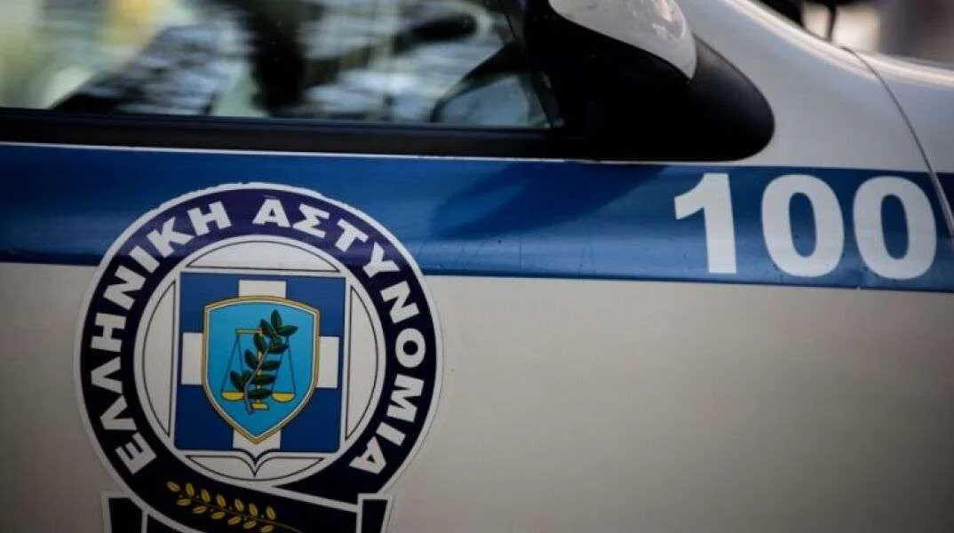 Καραμπόλα πέντε ΙΧ στη Μουδανιών – Μποτιλιάρισμα στο ρεύμα προς ανατολικά