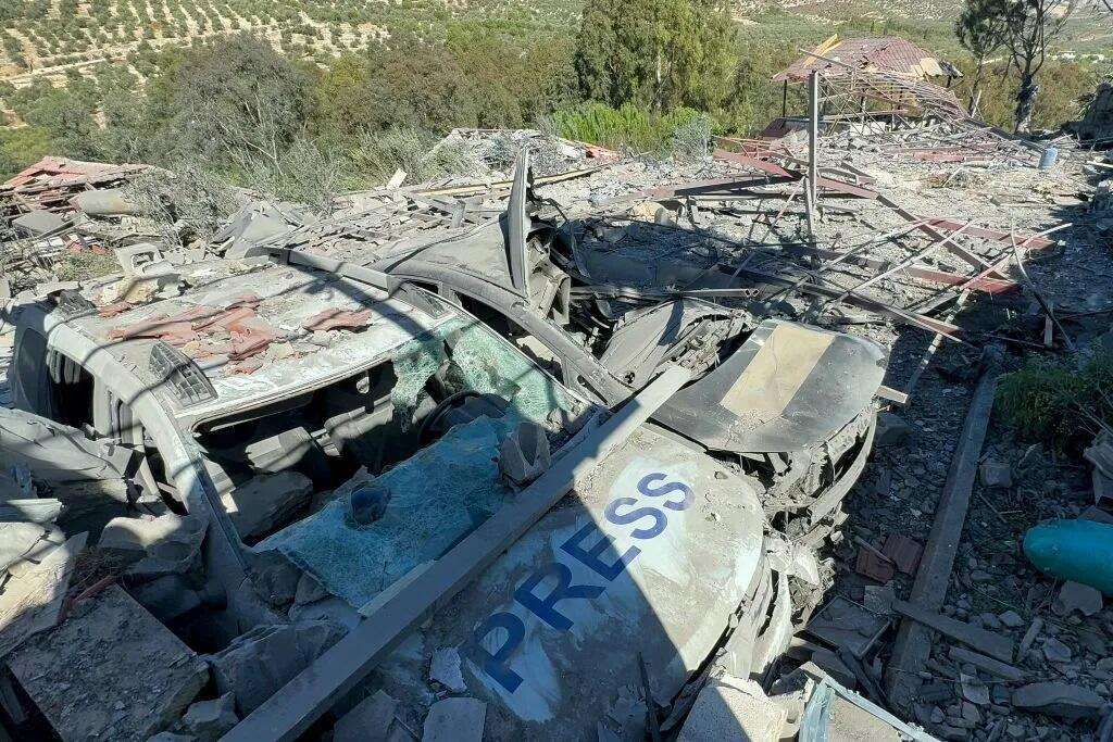 Ο Λίβανος εκφράζει την οργή του μετά την επίθεση ισραηλινών πολεμικών αεροσκαφών σε ομάδα δημοσιογράφων