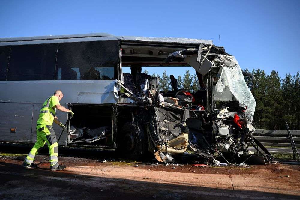 Σύγκρουση λεωφορείων στη Γερμανία με 50 τραυματίες