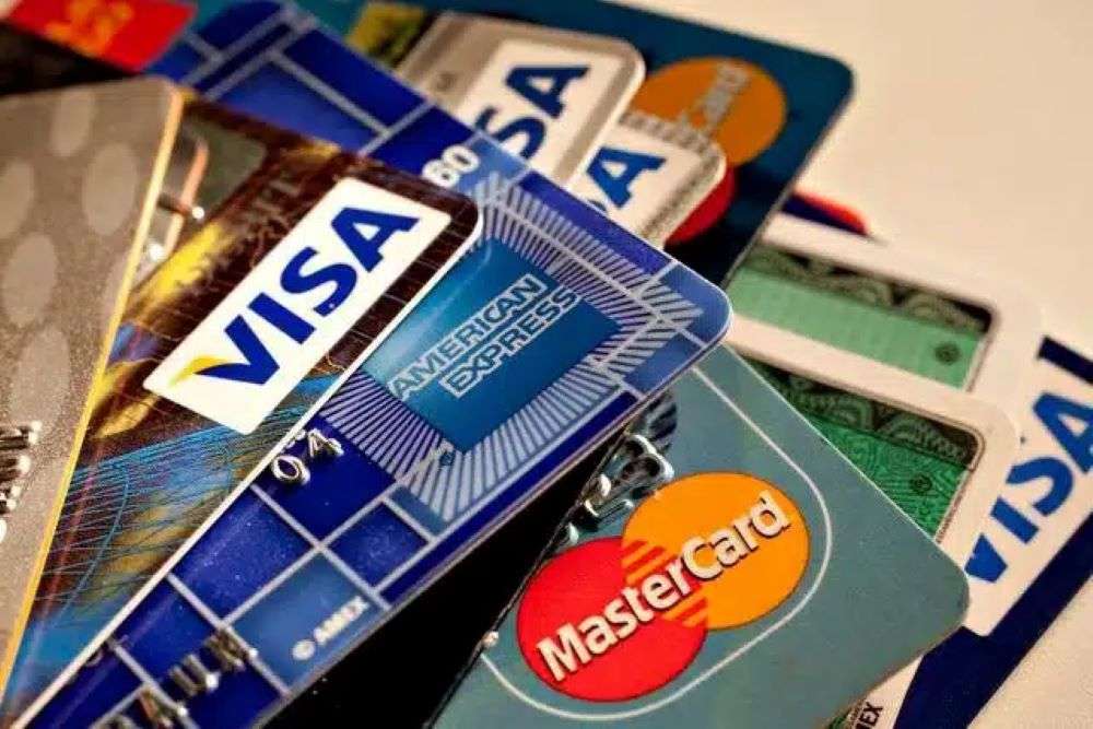 Τράπεζες Τέλος οι κάρτες – Πώς θα κάνουμε τις συναλλαγές μας