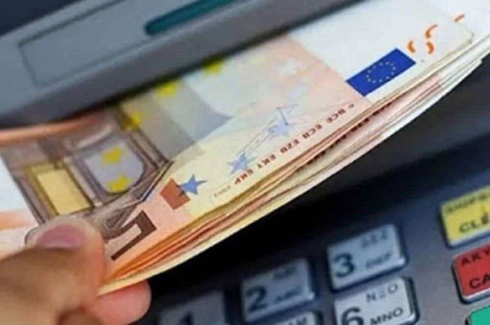 Εβδομάδα πληρωμών από e-ΕΦΚΑ και ΔΥΠΑ – Ποιοί θα δουν χρήματα στους λογαριασμούς τους