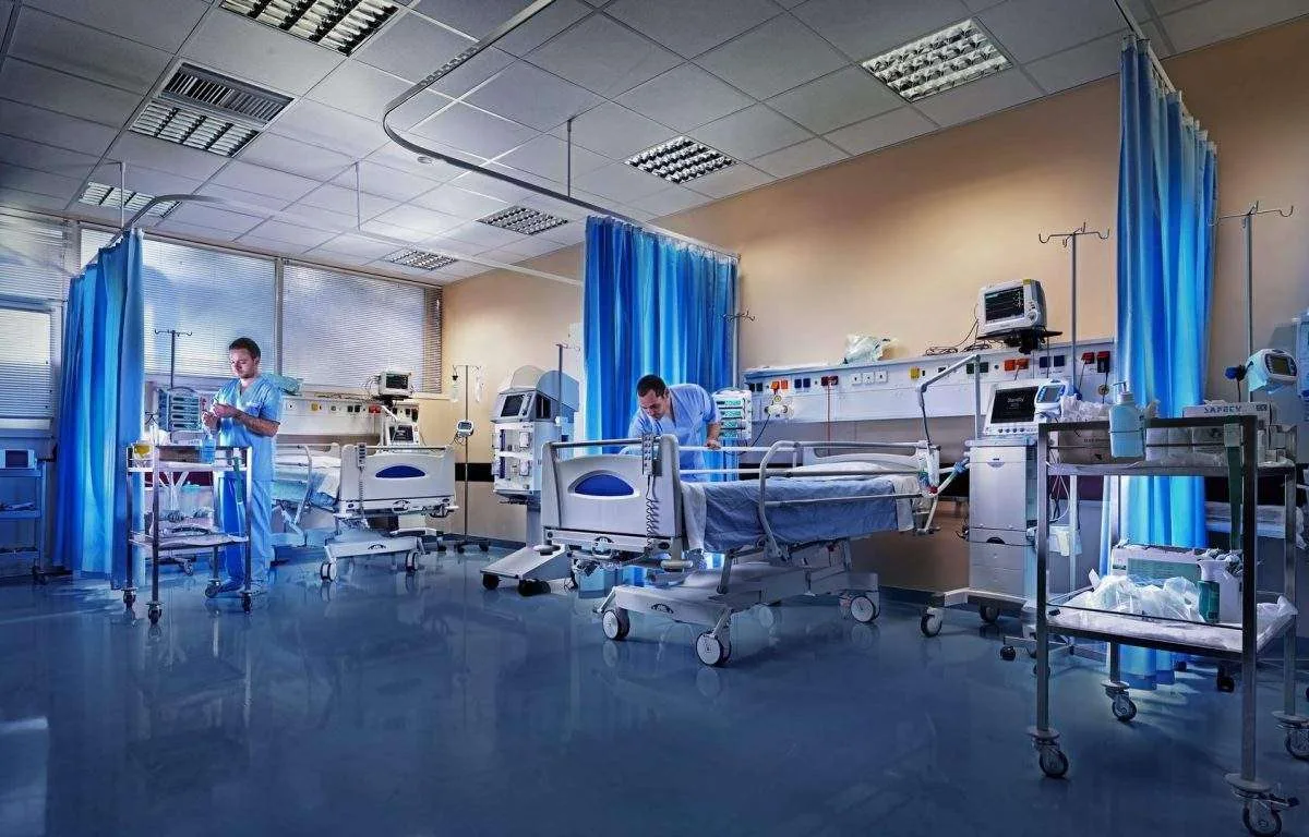 Πάτρα: Σε κρίσιμη κατάσταση στη ΜΕΘ η 16χρονη με μηνιγγίτιδα