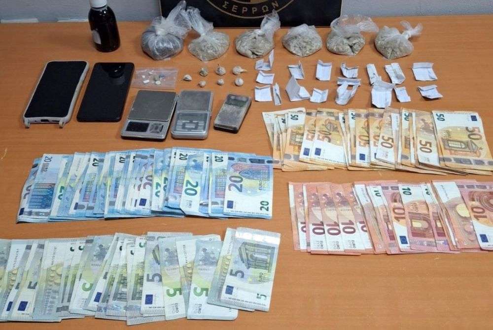 Σέρρες: Ο αστυνομικός σκύλος ROXY “μυρίστηκε” 200 γραμμάρια ηρωίνης – Δύο συλλήψεις