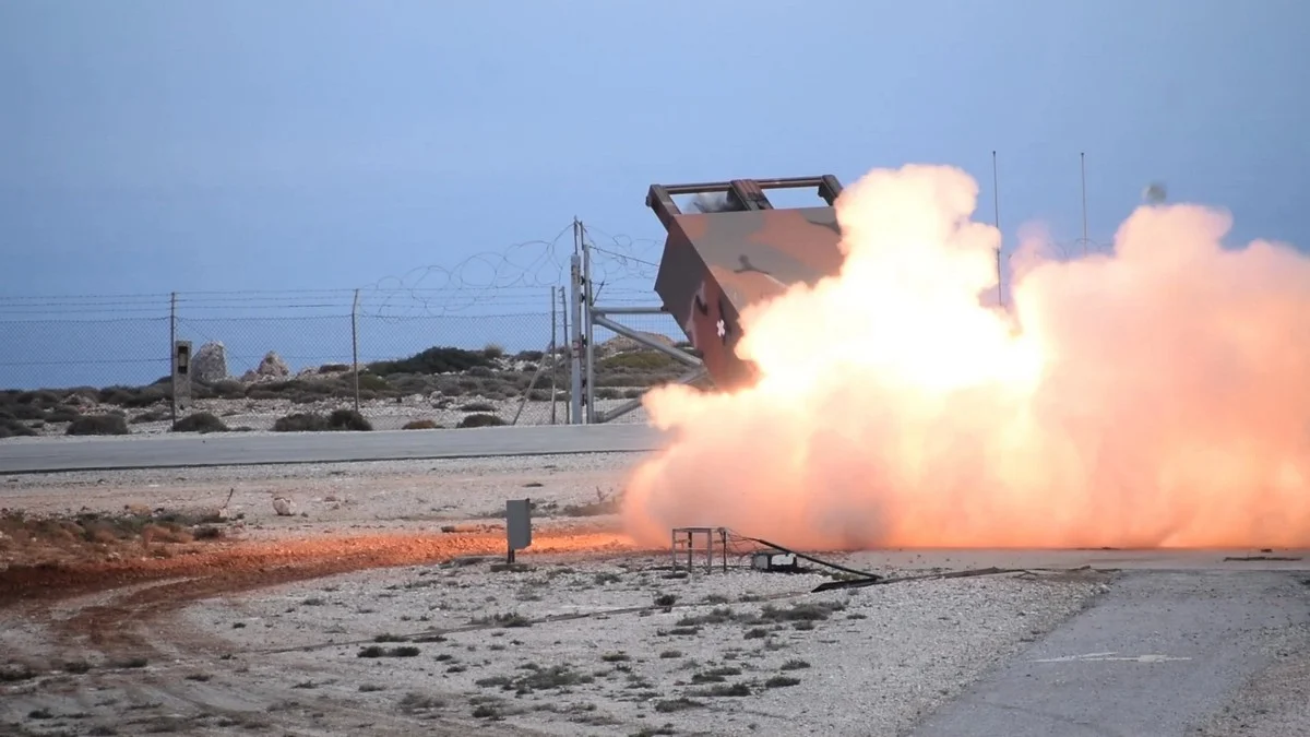 MLRS: Ο «σατανάς των νησιών» και η πρόταση των ΗΠΑ για διεθνή αλυσίδα εφοδιασμού στην Ελλάδα