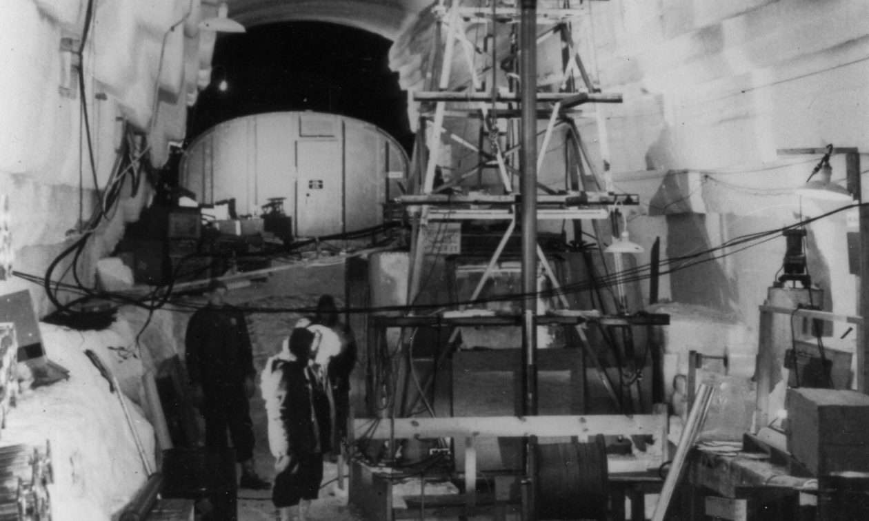 NASA: Ανακάλυψε εγκαταλελειμμένη «πόλη κάτω από τον πάγο»! – «Είναι μυστική βάση»
