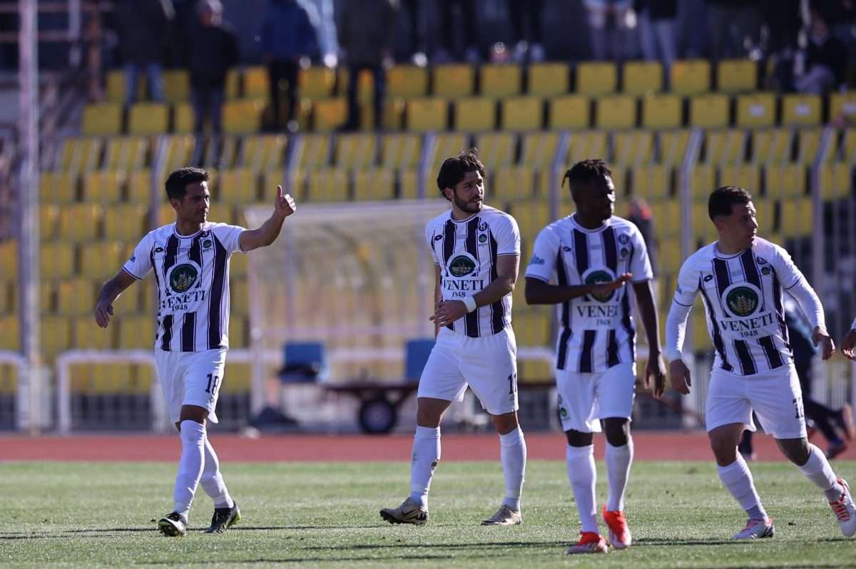 Ηρακλής – ΠΑΟΚ Β 2-0: Ο Τσιντώνης έδωσε τη νίκη στον «Γηραιό» και το προσπέρασμα