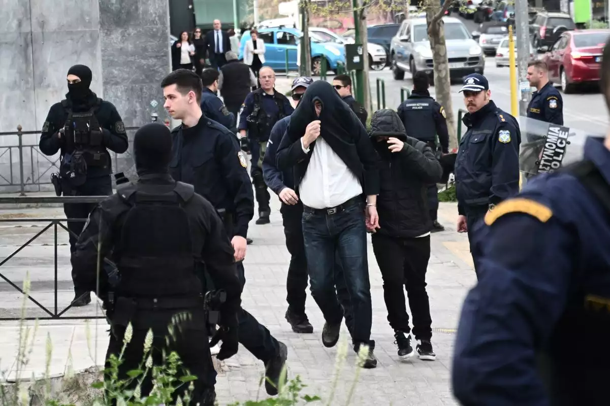 Κολωνός υπόθεση βιασμού 12χρονης: Ένοχοι οι 11 από τους 17 κατηγορούμενους