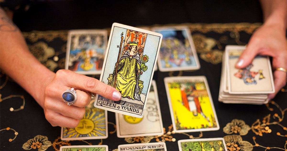 Η καφετζού πήρε τις 850.000 ευρώ για να κάνει «μάγο» τον 72χρονο στα Μέγαρα – Πόσα έπαιρνε για κάθε ξόρκι