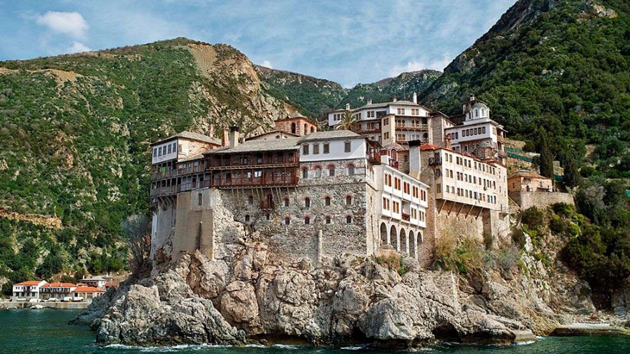 «Κραυγή προς το Άγιον Όρος που ξεχνάει»