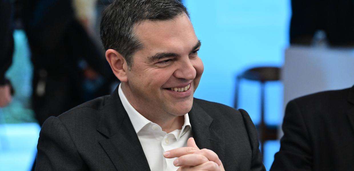 Τσίπρας κατά Κασσελάκη: Η λατρεία της εικόνας διείσδυσε και στην πλευρά της προόδου