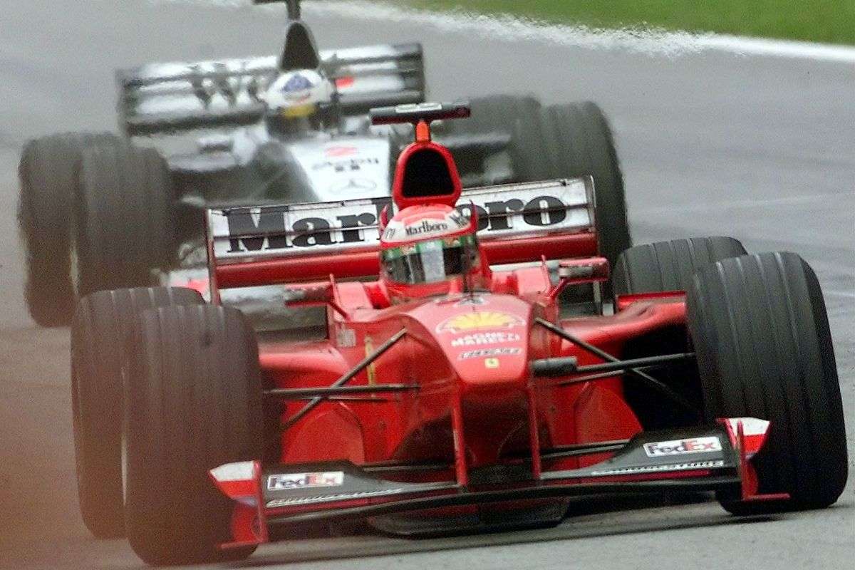 Πρώην μηχανικός της Ferrari αποκαλύπτει “ψυχροπολεμικές” υποκλοπές επικοινωνιών της McLaren