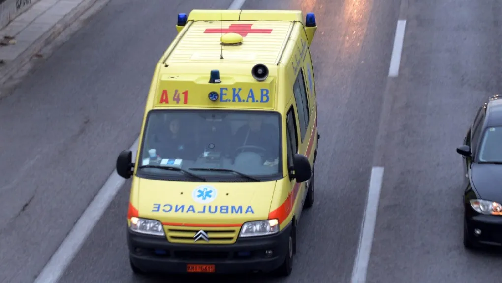 Σπάτα: ΑΥΤΟΚΙΝΗΤΟ ΠΑΡΕΣΥΡΕ ΚΑΙ ΣΚΟΤΩΣΕ 3χρονο αγοράκι
