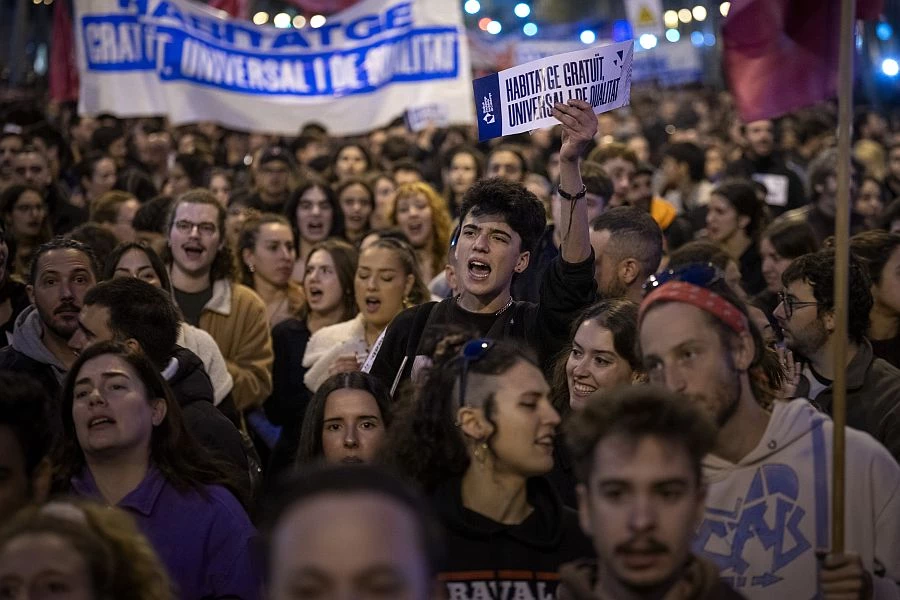 Ισπανία: Χιλιάδες διαδήλωσαν στη Βαρκελώνη ζητώντας να μειωθούν τα ενοίκια