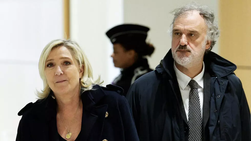 Η Μαρίν Λεπέν αντιμετωπίζει ποινή φυλάκισης