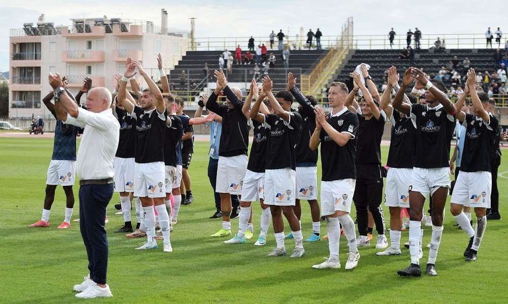 Super League 2: Μεγάλο ντέρμπι Καλαμάτα – Κηφισιά για την κορυφή – Το πρόγραμμα της ημέρας