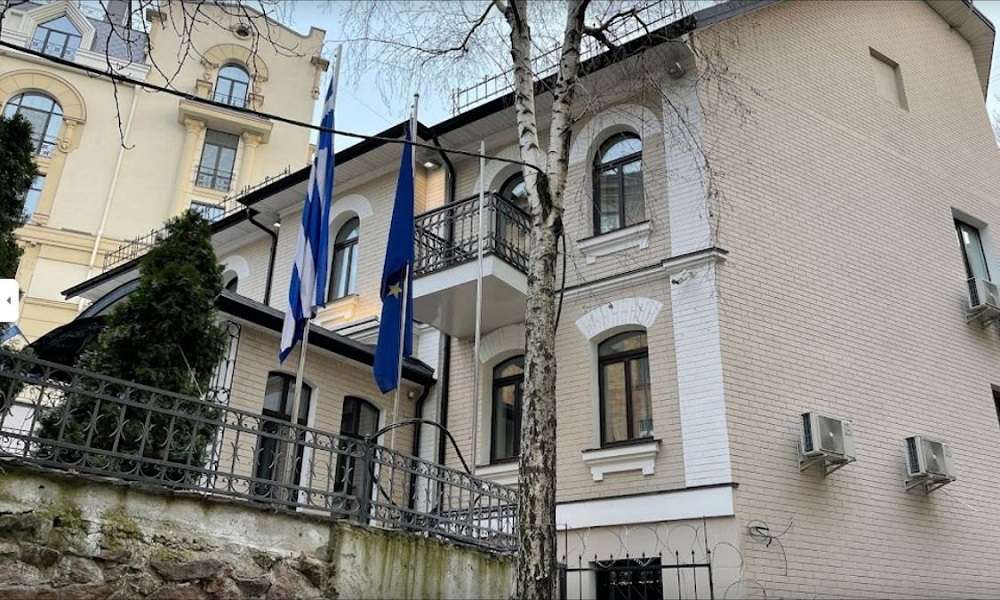 Ουκρανία – Κλείνει σήμερα για το κοινό και η ελληνική πρεσβεία στο Κίεβο