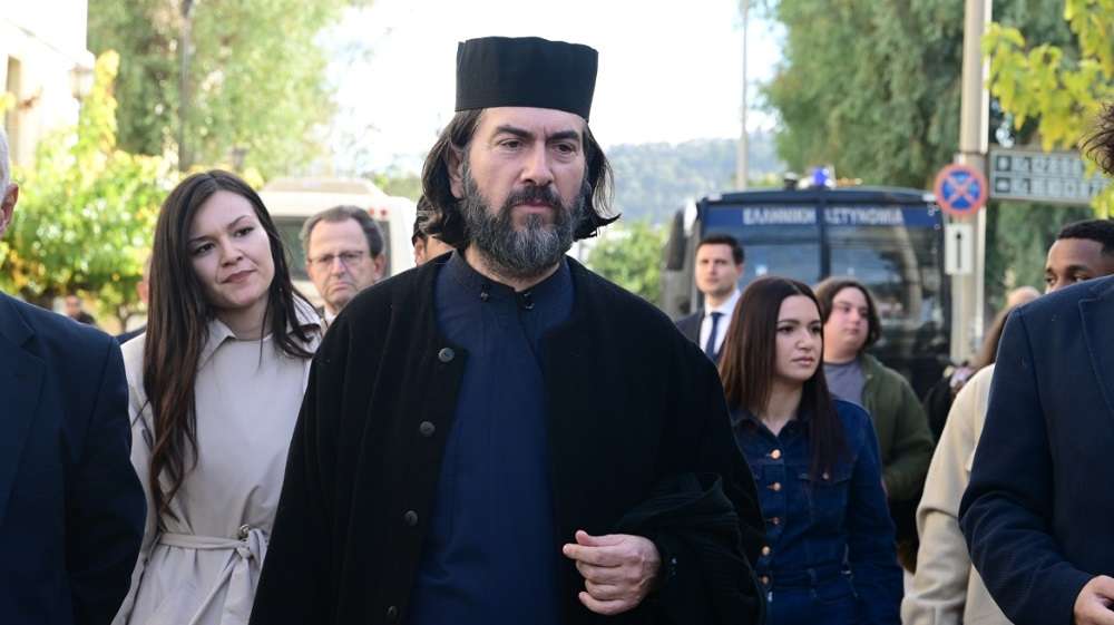 Πατέρας Αντώνιος – Κάποιοι είχαν συμφέρον να φύγουν τα παιδιά από την «Κιβωτό»