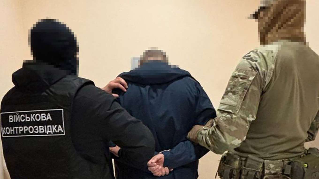 Η Ουκρανία συλλαμβάνει αξιωματικό του στρατού που κατηγορείται για κατασκοπεία υπέρ της Ρωσίας