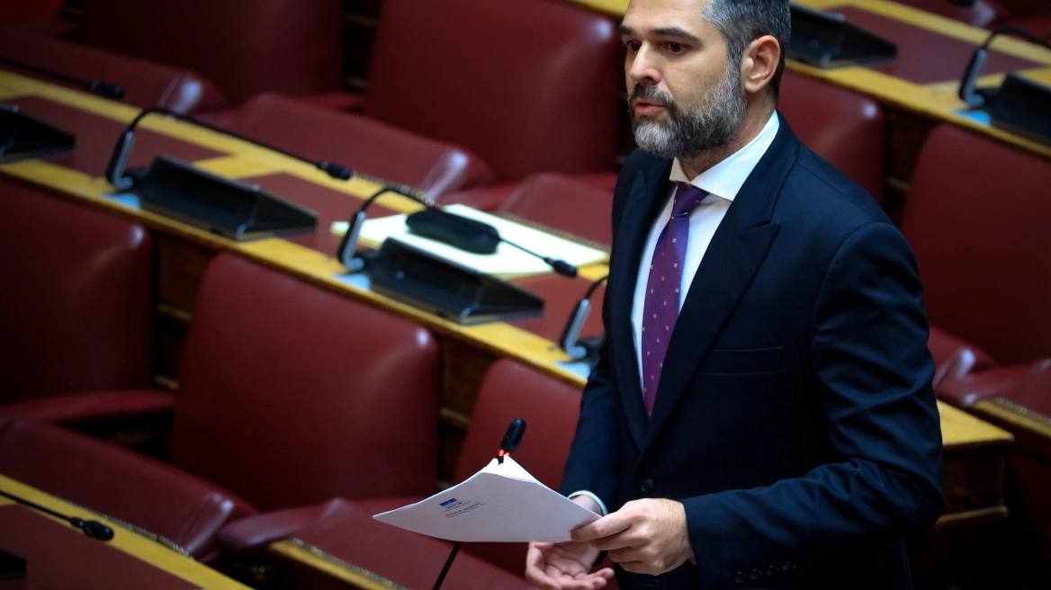 Ειλημμένη απόφαση Σαρακιώτη – Φεύγει από τον ΣΥΡΙΖΑ, δεν πάει στον Κασσελάκη
