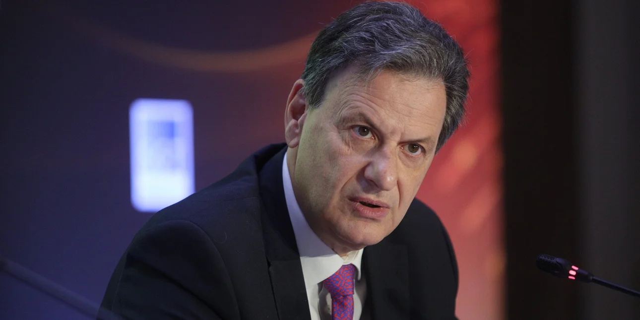 Θεόδωρος Σκυλακάκης: Ο υπουργός με τα χρώματα