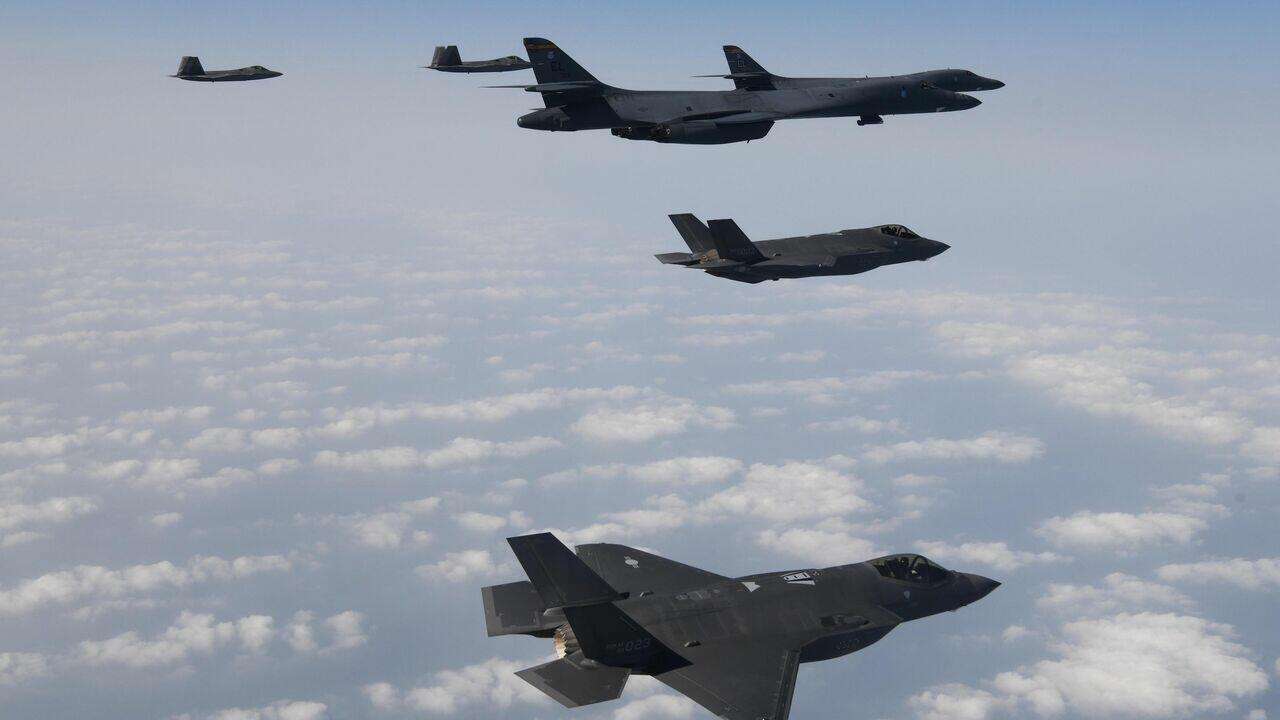 Συρία: 480 ισραηλινοί βομβαρδισμοί σε ένα 48ωρο – Υπό τον έλεγχο των ανταρτών η Ντέιρ Εζόρ