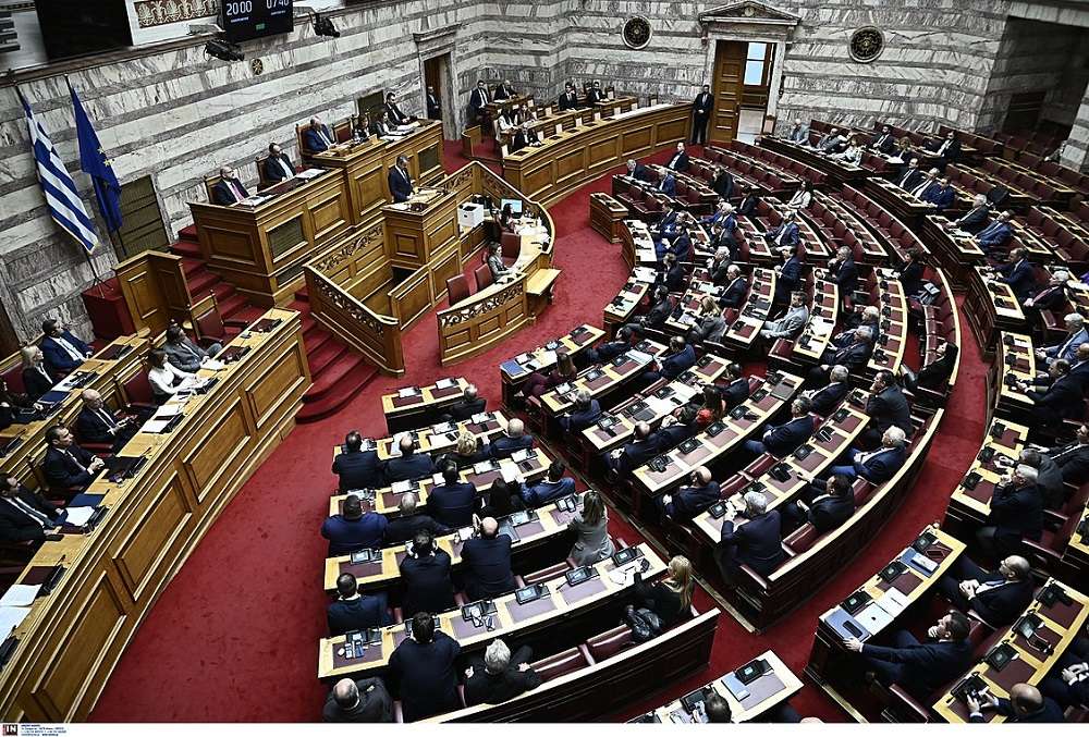 Βουλή – Μόνη η ΝΔ υπερψήφισε την ρύθμιση για την τριμελή επιτροπή ιατροδικαστών που θα ορίζει ο υπουργός Δικαιοσύνης