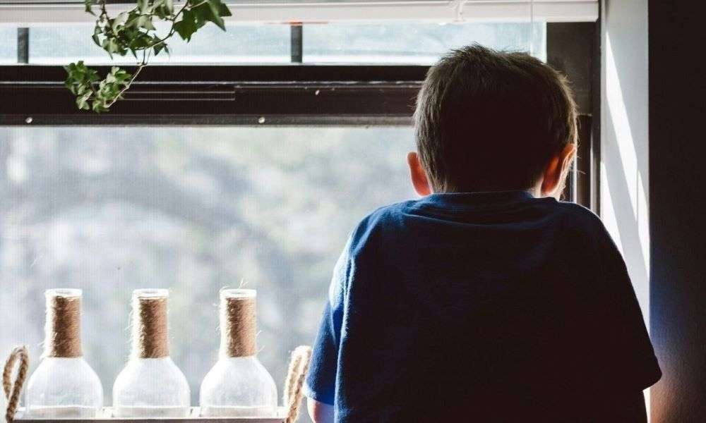 Στη φυλακή 65χρονος πατέρας που χτύπησε τον 10χρονο γιο του