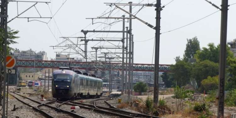 Τρένα: Με λεωφορεία σήμερα το δρομολόγιο «Αθήνα-Θεσσαλονίκη» – Προβλήματα λόγω της κακοκαιρίας