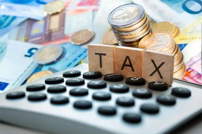 Ελεύθεροι Επαγγελματίες: Έως το 2027 η κατάργηση φορολογικών τεκμηρίων