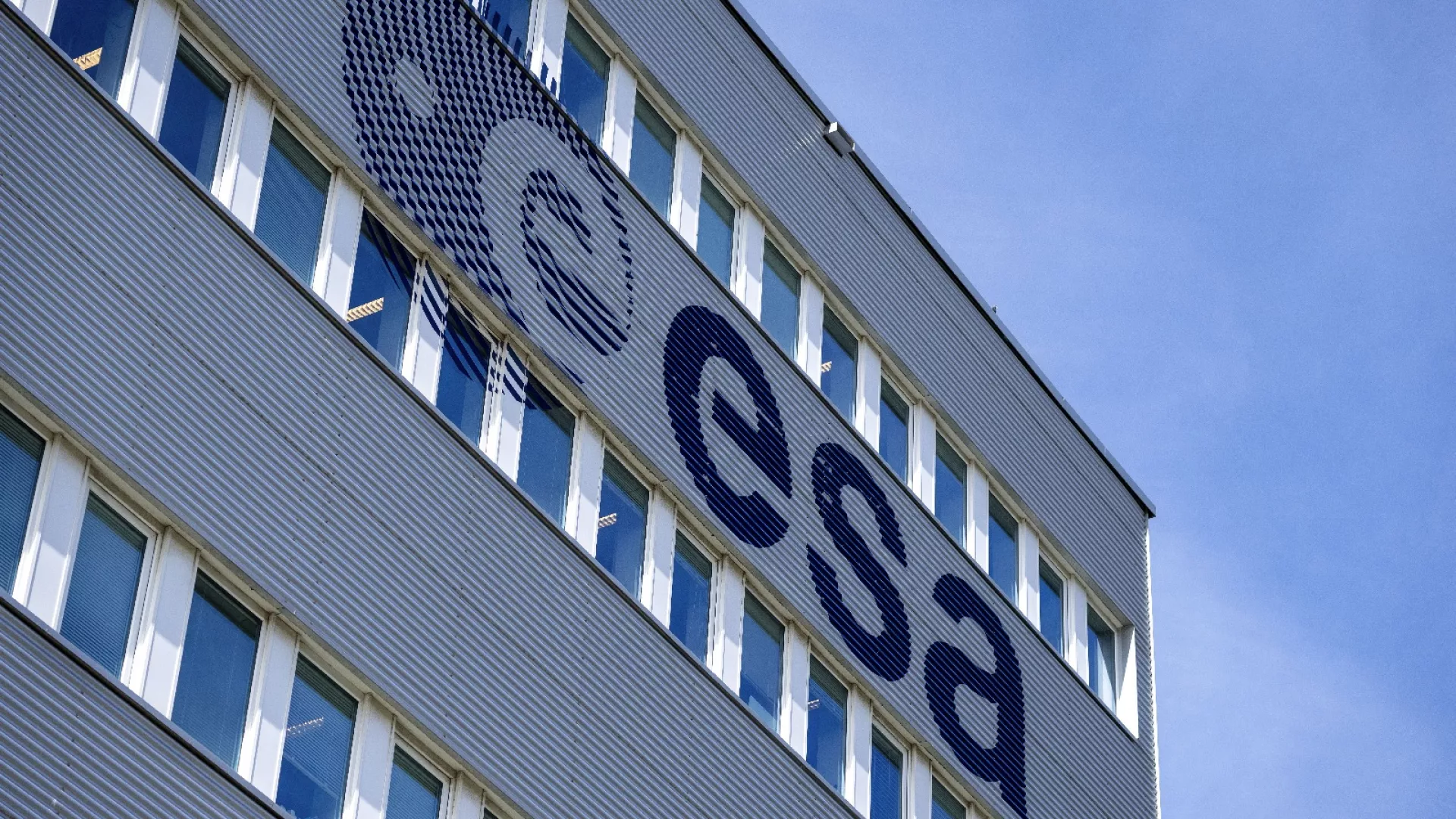 Η ΕΕ υπογράφει συμβάσεις για δορυφορικό αστερισμό