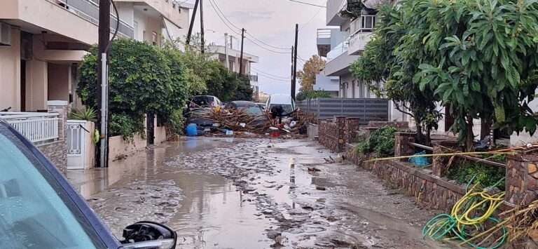 Κακοκαιρία Bora: Σχεδόν 4.000 κλήσεις έλαβε η Πυροσβεστική σε όλη τη χώρα μέσα σε τρία 24ωρα