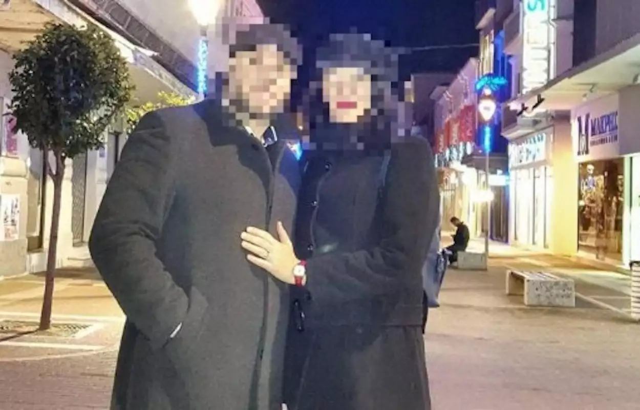 Στοιχεία από το κινητό του αστυνομικού της Βουλής –Βρέθηκαν βίντεο με ερωτικές επαφές με την σύζυγό του