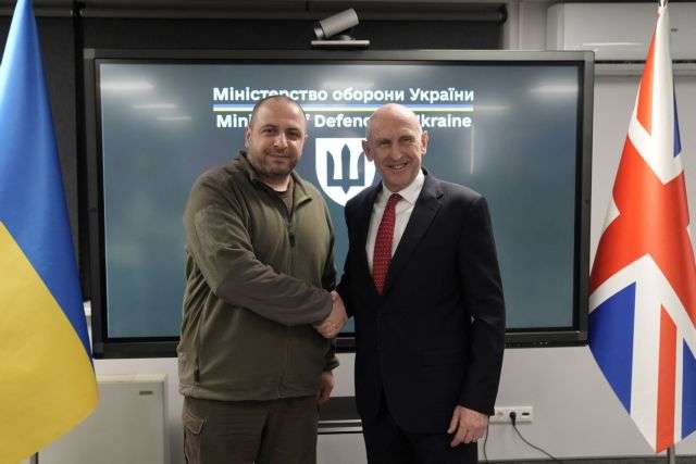 Νέα στρατιωτική βοήθεια στην Ουκρανία αξίας 273 εκατ. ευρώ ανακοινώνει η Βρετανία