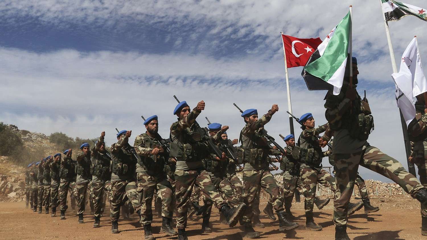 Η Τουρκία απαιτεί τον τερματισμό της αμερικανικής υποστήριξης προς τους Κούρδους μαχητές που ελέγχουν τη βορειοανατολική Συρία