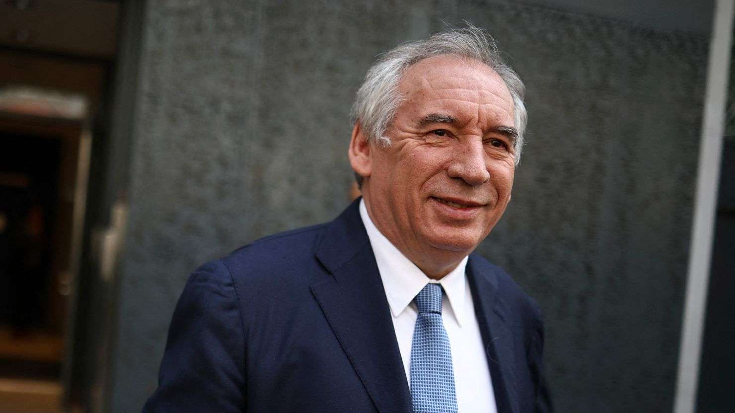 «Θρίλερ» με τον έκτακτο Προϋπολογισμό της Γαλλίας  – «Στην εντατική η Γαλλική οικονομία»