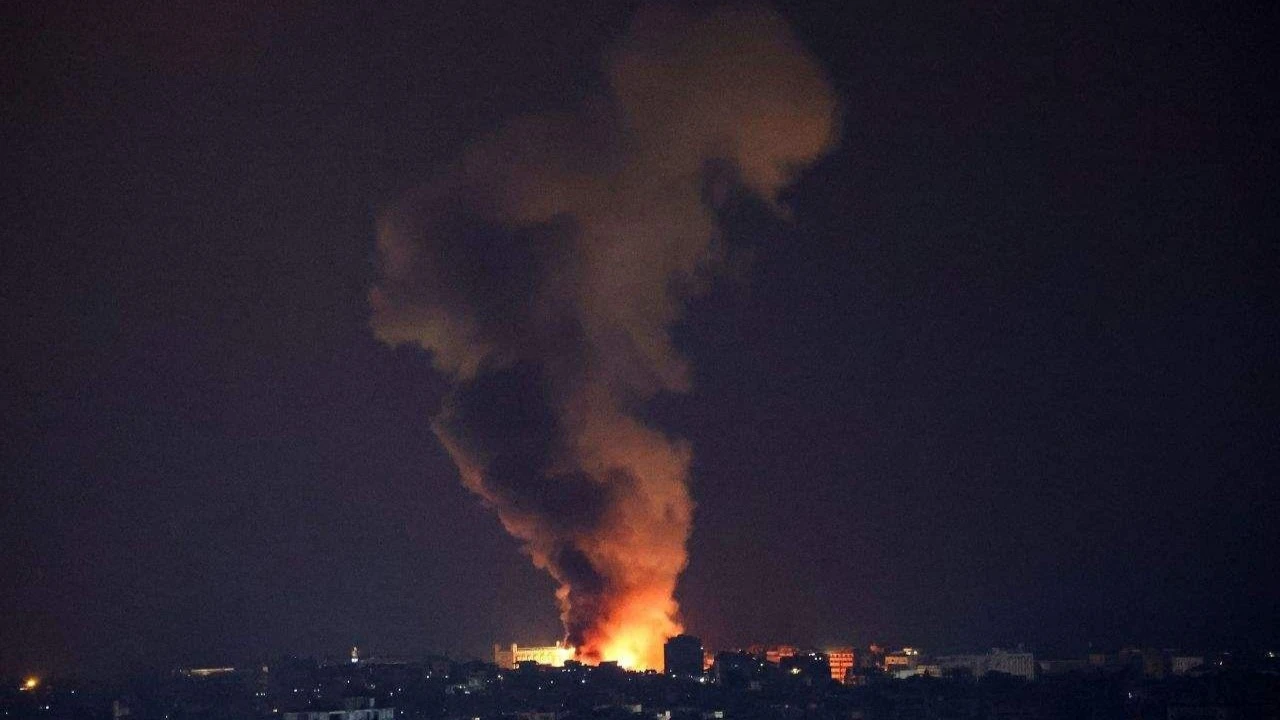 Το Ισραήλ βομβαρδίζει τον ανατολικό Λίβανο για πρώτη φορά από την έναρξη της εκεχειρίας