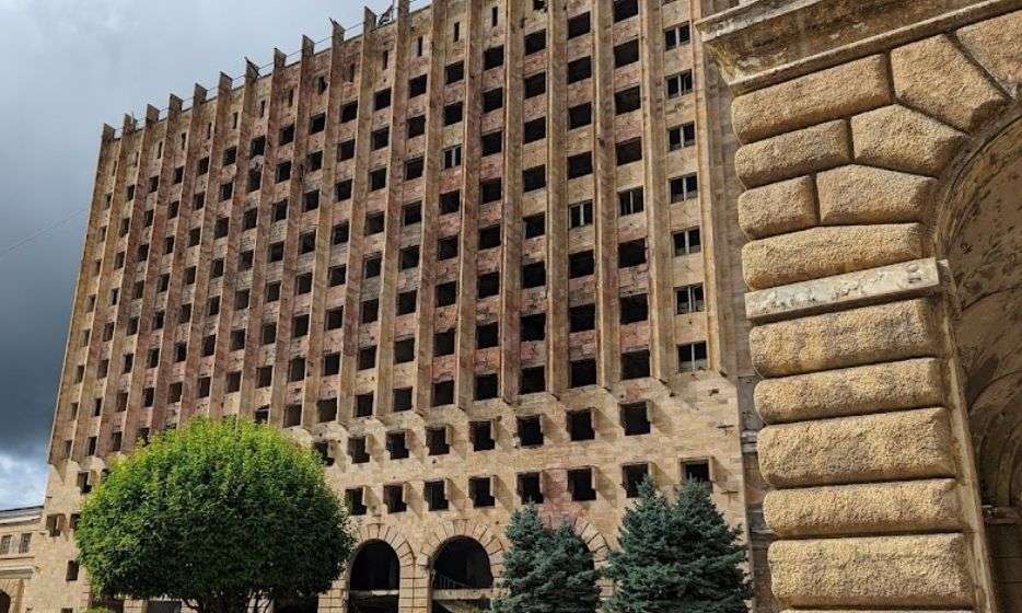 Αμπχαζία: Βουλευτής δολοφόνησε βουλευτή μέσα στο κοινοβούλιο