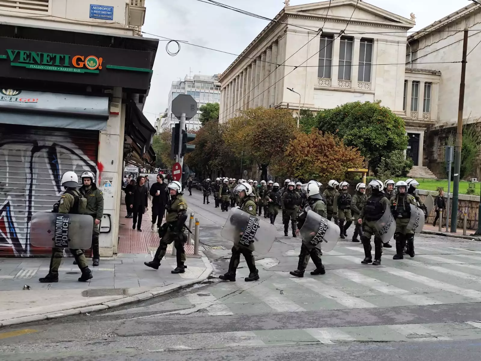 Σε εξέλιξη οι εκδηλώσεις μνήμης του Α.Γρηγορόπουλου -Πορείες, κυκλοφοριακό και προσαγωγές το σκηνικό των πόλεων