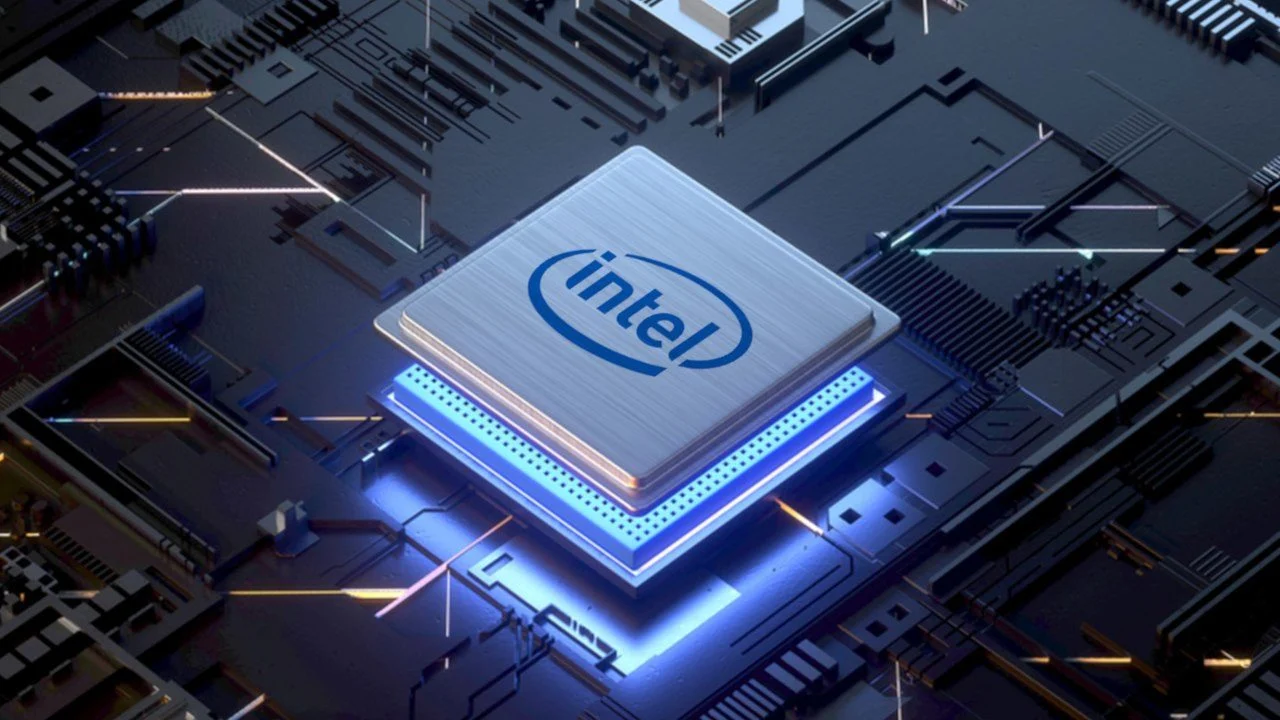 Intel: Το μεγάλο στοίχημα για την ιστορική εταιρεία – Ο ρόλος του Τράμπ για το μέλλον της