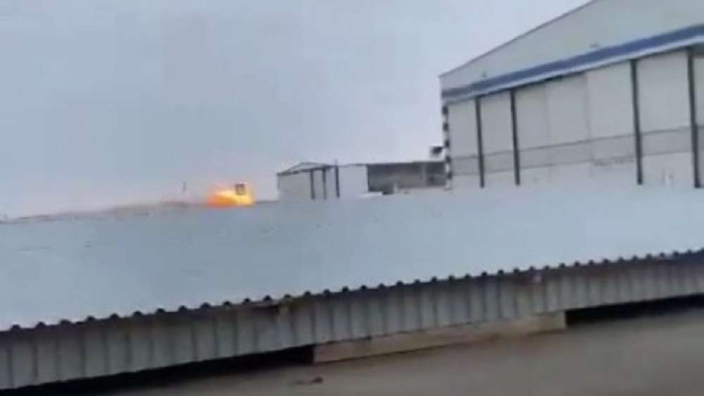 Συντριβή αεροσκάφους στο Καζακστάν: 28 άνθρωποι ανασύρθηκαν ζωντανοί