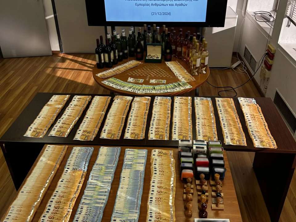 Πιάστηκε εγκληματική οργάνωση λαθρεμπόρων αλκοόλ -Επιβάρυνση τουλάχιστον 3.000.000 ευρώ