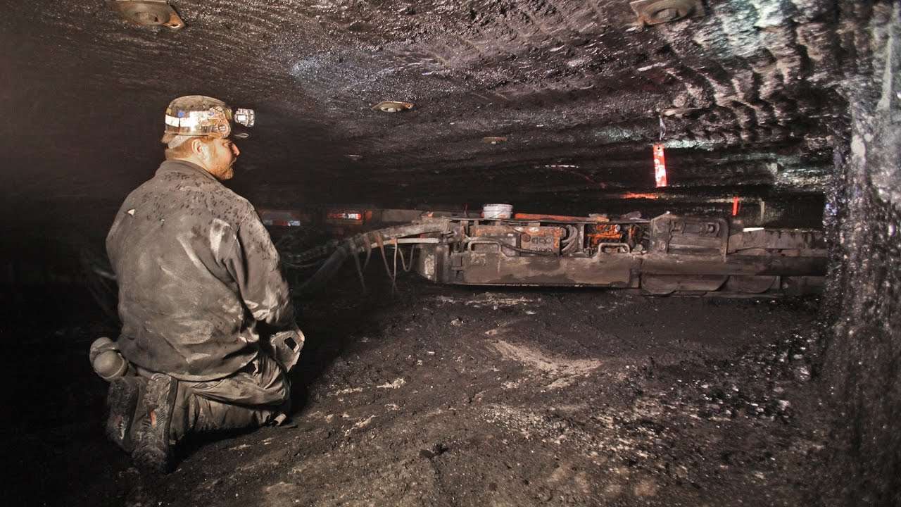 Η παγκόσμια ζήτηση άνθρακα φτάνει σε επίπεδο ρεκόρ το 2024
