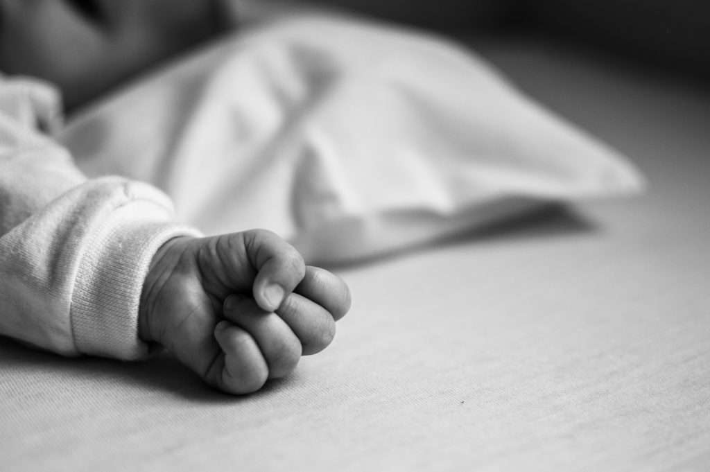 Μεγάλη Τετάρτη με χειροπέδες στο Αγρίνιο: Η καταγγελία-σοκ για τα 4 νεογέννητα στην πλαστική σακούλα