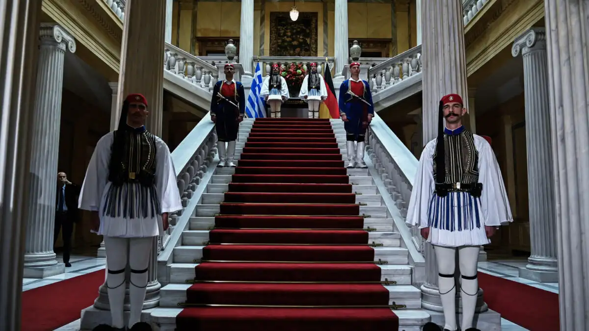 Πρόεδροι της Δημοκρατίας: Μύθοι και πραγματικότητα – Πόσοι από τους 8 ενοίκους της Ηρώδου Αττικού ήταν από αντίπαλη παράταξη